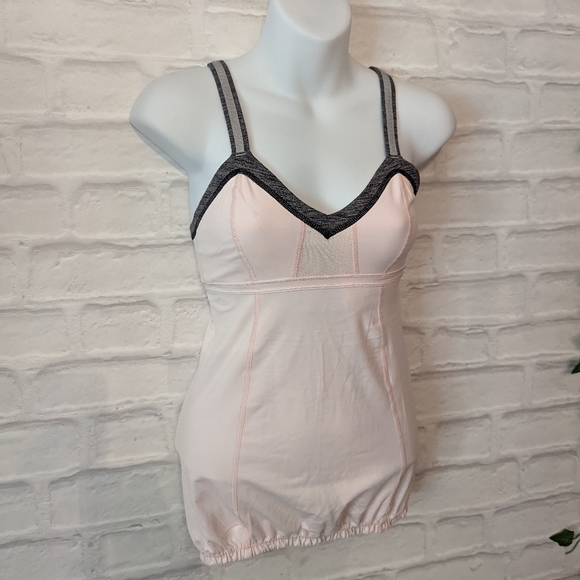 Lululemon Light Up Tank - Picture 9 of 10